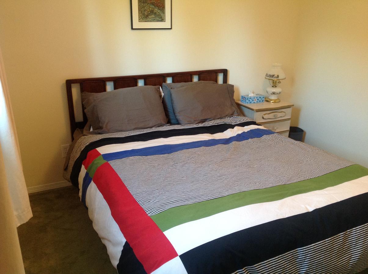 Laurel'S Cottage By Elevate Rooms Qualicum Beach Buitenkant foto