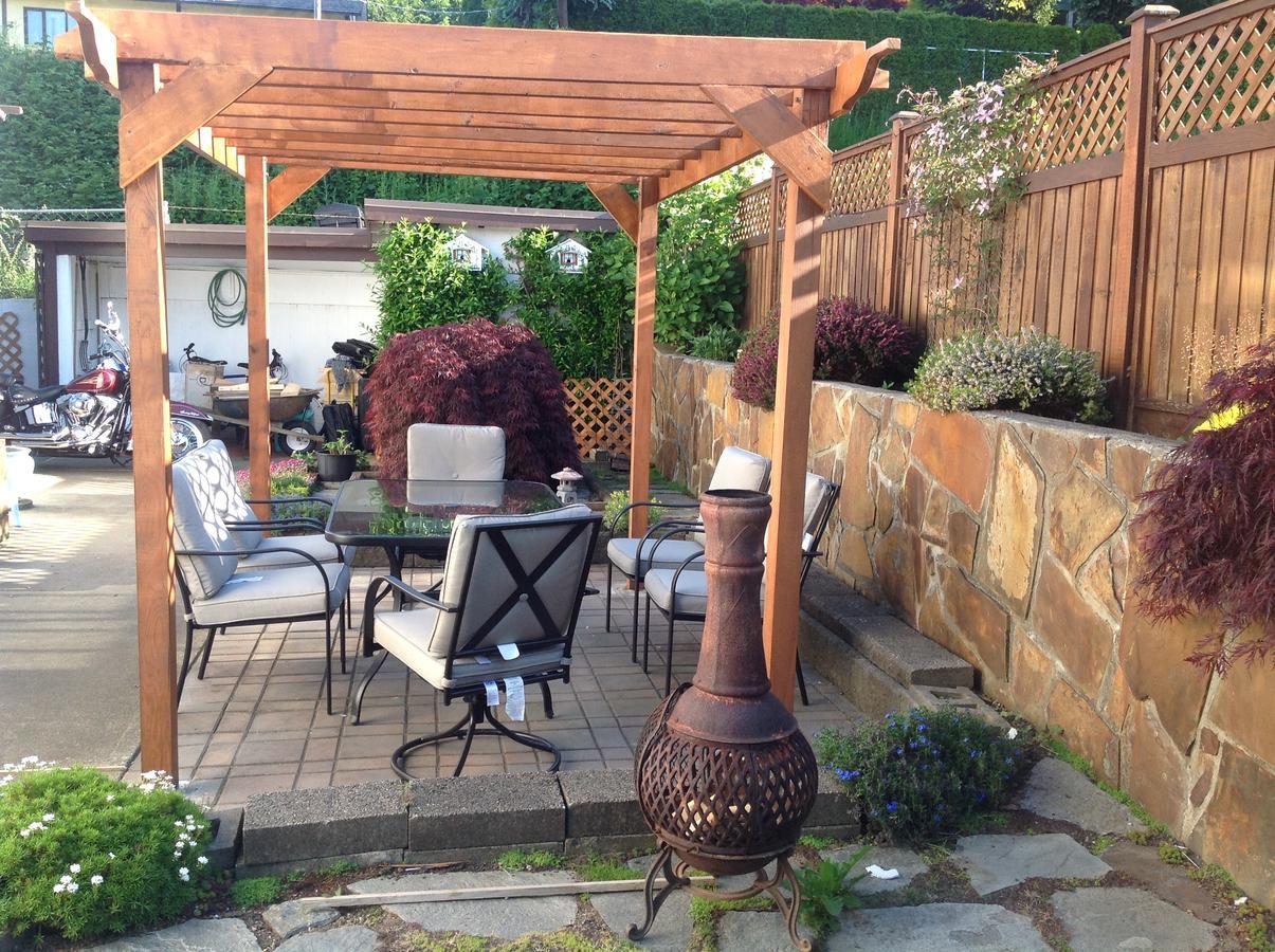 Laurel'S Cottage By Elevate Rooms Qualicum Beach Buitenkant foto